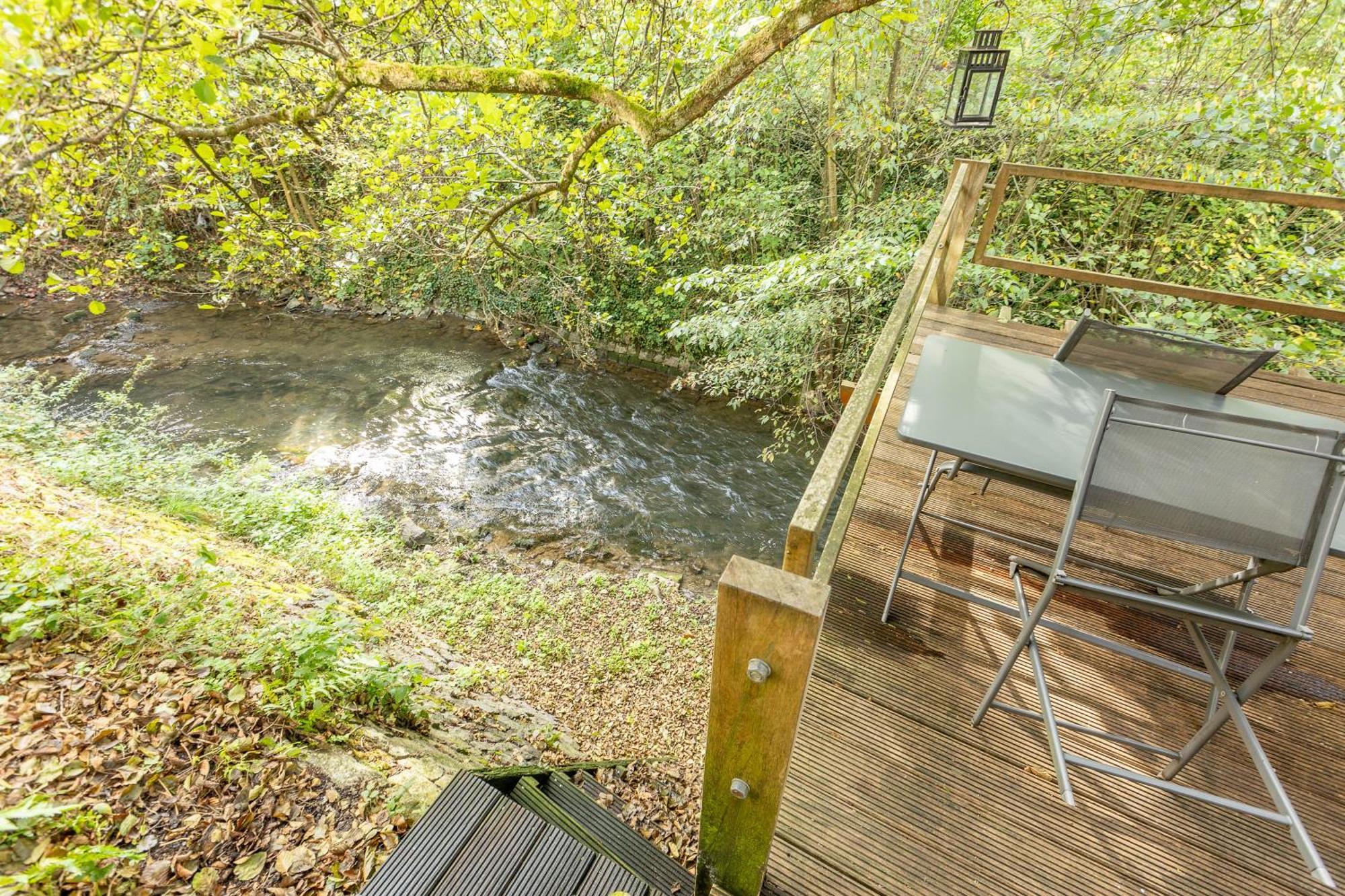 Le Lov'T - Suite Avec Jacuzzi Spontin Εξωτερικό φωτογραφία